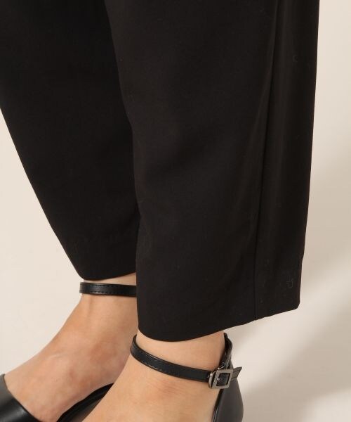 LOWRYS FARM(ローリーズファーム)の「タックボリュームクロップドパンツ(パンツ・ブラック/レッド/デニム・M/L)」の8枚目の写真