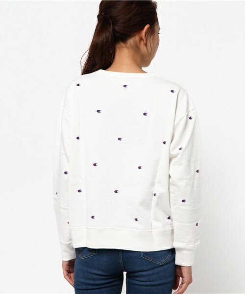 Champion（チャンピオン）の「champion ロゴSWEAT（スウェット・レディース・ホワイト/ネイビー・38）」の5枚目の写真