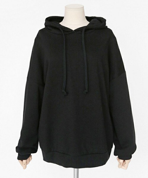 DHOLIC（ディーホリック）の「ドロップショルダースウェットプルオーバー（パーカー・レディース・ホワイト/グリーン/ベージュ/ブラック/オレンジ・FREE）」の2枚目の写真