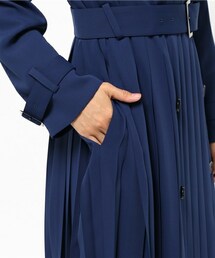 AKIRANAKA（アキラナカ）の「AKIRA NAKA プリーツトレンチコート