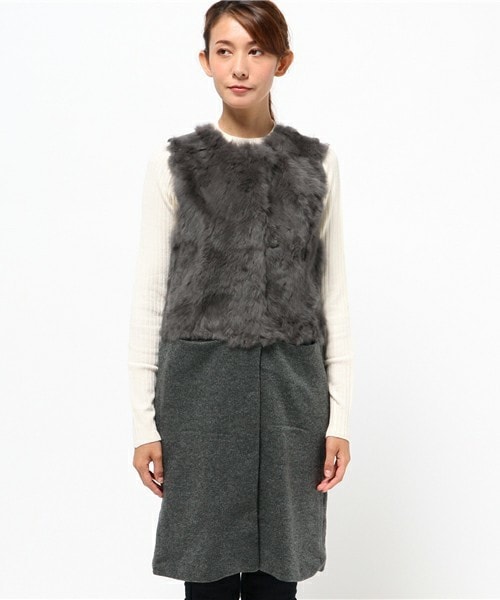 INTERPLANET（インタープラネット）の「ラビットファーニットジレベスト（ベスト・レディース・チャコールグレー/キャメル・FREE）」の3枚目の写真