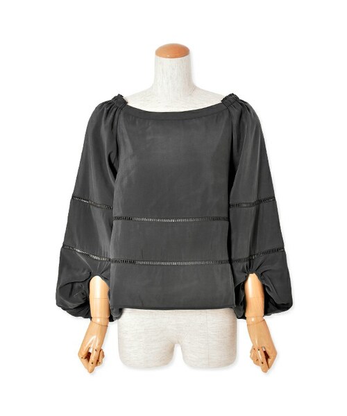 flower（フラワー）の「off shoulder tops ～ｵﾌｼｮﾙﾀﾞｰﾄｯﾌﾟｽ（シャツ/ブラウス・レディース・beige/black・FREE）」の2枚目の写真