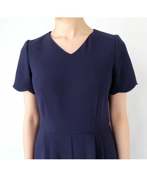 kaene(カエン)の「スカラップ袖 オールインワン(つなぎ/オールインワン・レディース・black/beige/navy・36/38)」の3枚目の写真