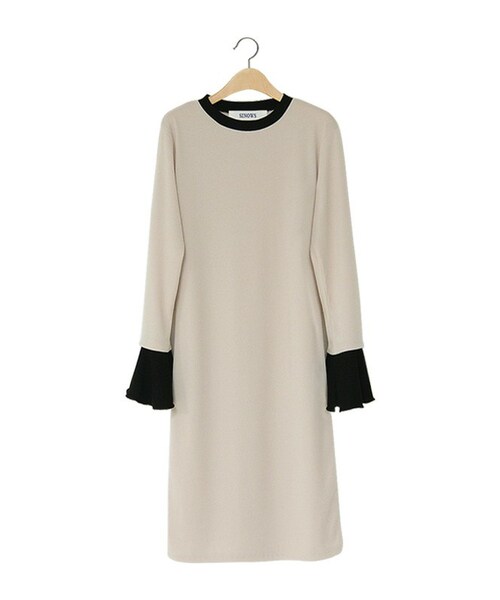 SINOWS（シノウズ）の「cuffs color dress（ワンピース・レディース・black/beige・one size (詳細サイズはサイトをご確認ください。)）」の2枚目の写真