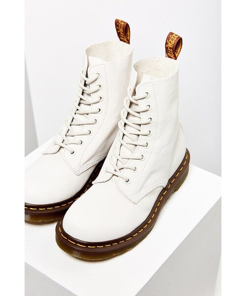 Dr. Martens（ドクターマーチン）の「Dr. Martens Pascal Virginia 8-Eye Boot（ブーツ・レディース・White・6/7/8/9/10）」の4枚目の写真