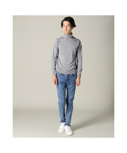 EDIFICE（エディフィス）の「16ゲージタートルネックニット（トップス・ブラック/グレー/ホワイト/ブラウン/キャメル/グリーン/ネイビー/サックスブルー・S/M/L）」の10枚目の写真