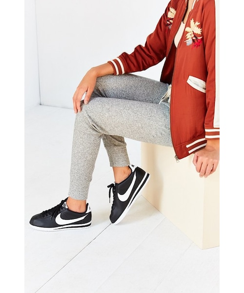 NIKE（ナイキ）の「Nike Classic Cortez Sneaker（スニーカー・レディース・Black/White・5/6/6.5/7/7.5/8/8.5/9/9.5/10）」の9枚目の写真