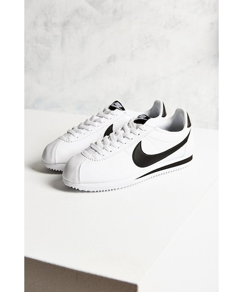 NIKE（ナイキ）の「Nike Classic Cortez Sneaker（スニーカー・レディース・Black/White・5/6/6.5/7/7.5/8/8.5/9/9.5/10）」の11枚目の写真