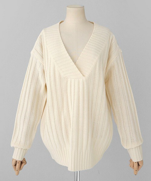 DHOLIC（ディーホリック）の「深Vネックリブニットプルオーバー（ニット/セーター・レディース・キャメル/ワイン/ネイビー/クリーム・FREE）」の2枚目の写真