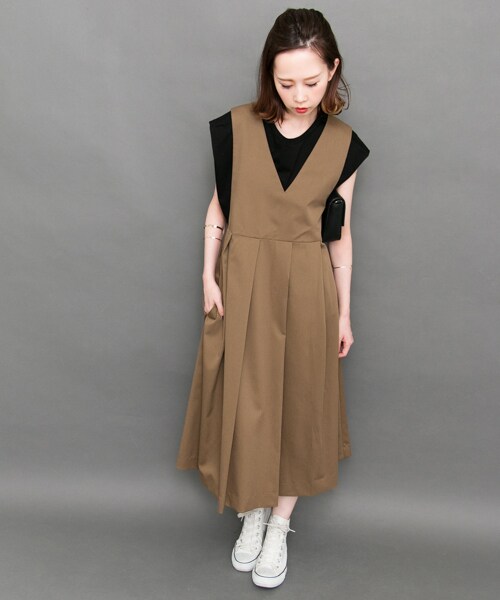 KBF(ケイビーエフ)の「寬褶背心裙(ワンピース/ドレス・レディース・深櫻桃紅/駝色/灰色/黑色・one)」の20枚目の写真