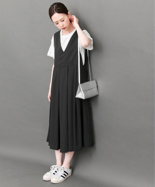 KBF(ケイビーエフ)の「寬褶背心裙(ワンピース/ドレス・レディース・深櫻桃紅/駝色/灰色/黑色・one)」の12枚目の写真