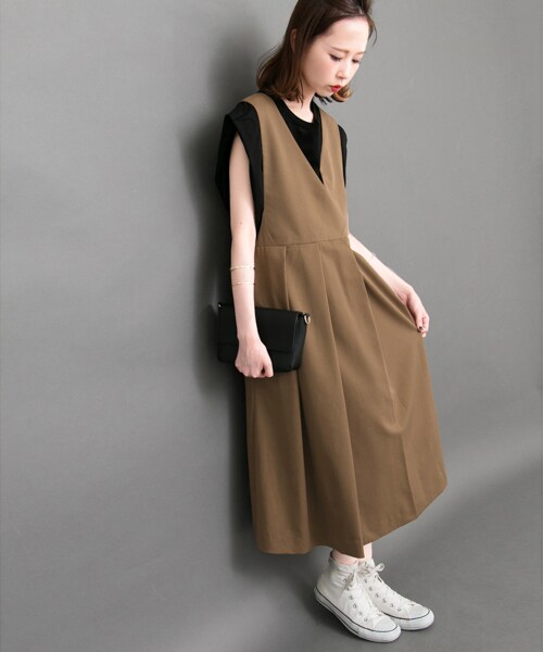 KBF(ケイビーエフ)の「寬褶背心裙(ワンピース/ドレス・レディース・深櫻桃紅/駝色/灰色/黑色・one)」の18枚目の写真