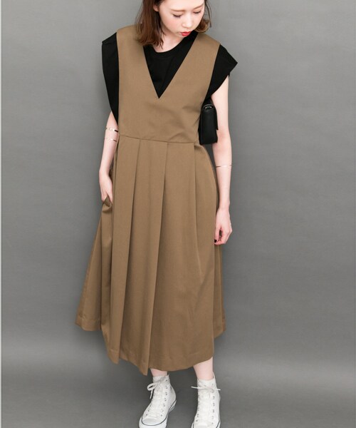 KBF(ケイビーエフ)の「寬褶背心裙(ワンピース/ドレス・レディース・深櫻桃紅/駝色/灰色/黑色・one)」の17枚目の写真
