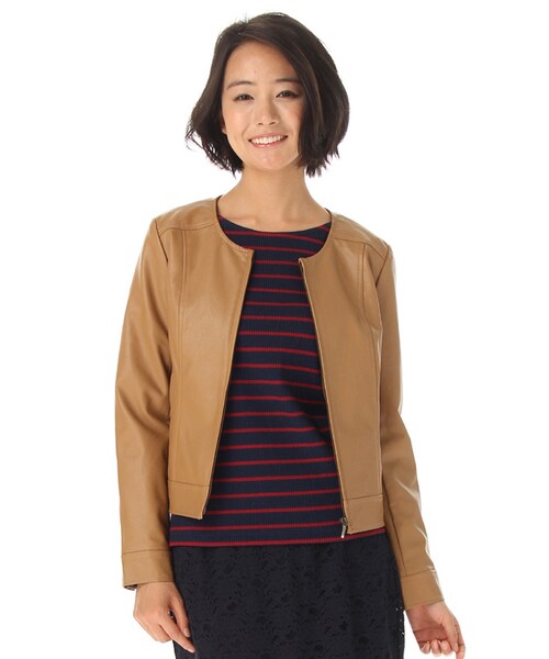 Honeys（ハニーズ）の「合皮ノーカラーブルゾン（ジャケット・コート・レディース・クロ/キャメル/チャ/ベージュ・Ｍ/Ｌ）」の2枚目の写真