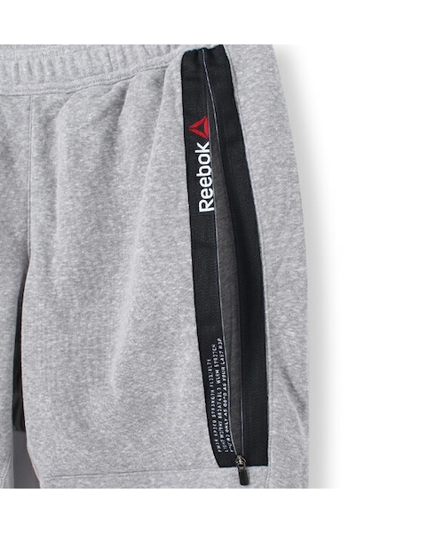 Reebok（リーボック）の「ワンシリーズ ムービングハイブリッド