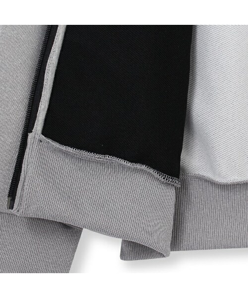 Reebok（リーボック）の「ワンシリーズ Wハイブリッドスウェット フルジップパーカー Reebok（リーボック）（その他・メンズ・ミディアムグレイヘザー/ブラック/ブラック/ブラック/ミディアムグレイヘザー/ライオット レッド・S身長162~168cm胸囲85~91cm/M身長167~173cm胸囲89~95cm/L身長172~178cm胸囲93~99cm/O身長177~183cm胸囲97~103cm/XO身長182~188cm胸囲101~107cm/2XO身長187~193cm胸囲105~111cm）」の10枚目の写真