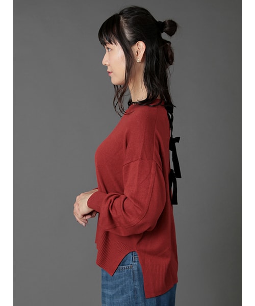 w closet（ダブルクローゼット）の「12Gバックリボンニット（トップス・レディース・ベージュ/レッド/ブラック・FREE）」の6枚目の写真