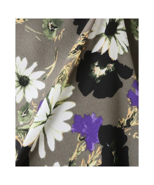 JOURNAL STANDARD（ジャーナルスタンダード）の「フラワープリントワンピース（ワンピース/ドレス・ブラック/グレーA・フリー）」の16枚目の写真