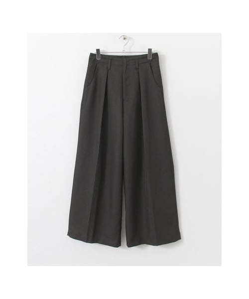 KBF（ケイビーエフ）の「ワイドバギーパンツ（パンツ・レディース・BEIGE/GREEN/BLACK・one）」の2枚目の写真