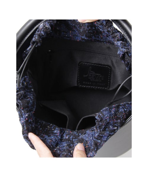 URBAN RESEARCH（アーバンリサーチ）の「BEVINI LeatherBucketBag（バッグ・レディース・NERO/L129 BLUE・-）」の14枚目の写真