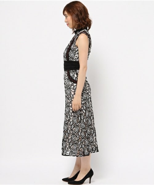 self-portrait（セルフポートレート）の「self-portrait 『FLOWER