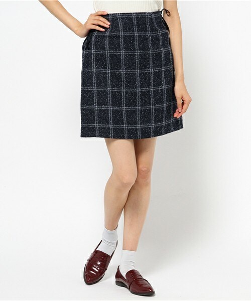 archives（アルシーヴ）の「サイドレースアップ台形スカート（スカート・レディース・オフホワイト/ブラック/ネイビー・MEDIUM）」の3枚目の写真