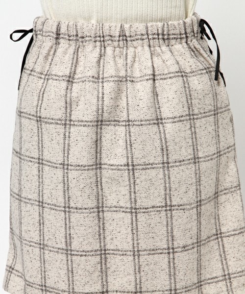 archives（アルシーヴ）の「サイドレースアップ台形スカート（スカート・レディース・オフホワイト/ブラック/ネイビー・MEDIUM）」の8枚目の写真