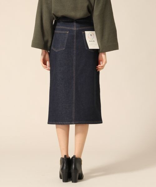 LOWRYS FARM（ローリーズファーム）の「３６０／タイトＤＥＮＩＭスカート（スカート・USED/ワンウォッシュ・M/L）」の4枚目の写真