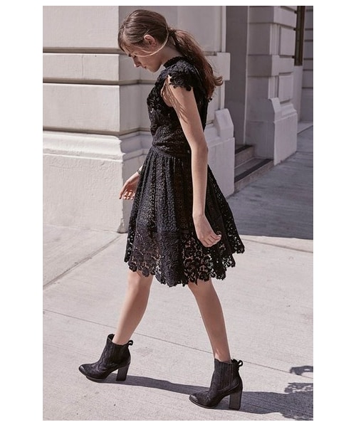 Dolce Vita（ドルチェヴィータ）の「Dolce Vita 'Conway' Bootie (Women)（ブーツ・レディース・Red/Black・Regular 10 M/Regular 11 M/Regular 5 M/Regular 5.5 M/Regular 6 M/Regular 6.5 M/Regular 7 M/Regular 7.5 M/Regular 8 M/Regular 8.5 M/Regular 9 M/Regular 9.5 M）」の9枚目の写真