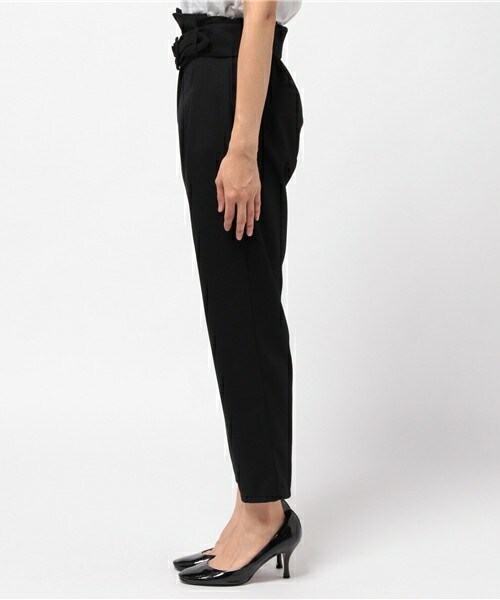 archives（アルシーヴ）の「サッシュベルト付テーパードパンツ（その他パンツ・レディース・ブラック/グレー/ピンク・MEDIUM）」の5枚目の写真