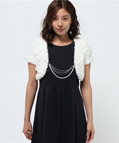 INTERPLANET WINGS（インタープラネットウィング）の「フェイクファーボレロ（その他アウター・レディース・オフホワイト/ブラック/グレー・FREE）」の3枚目の写真