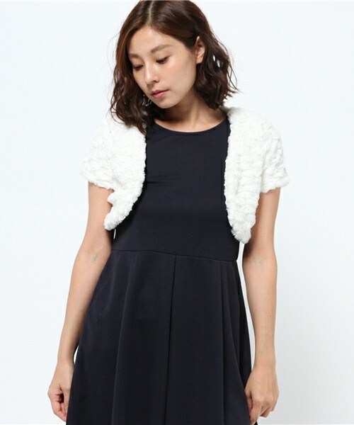 INTERPLANET WINGS（インタープラネットウィング）の「フェイクファーボレロ（その他アウター・レディース・オフホワイト/ブラック/グレー・FREE）」の12枚目の写真