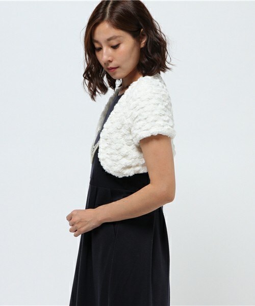 INTERPLANET WINGS（インタープラネットウィング）の「フェイクファーボレロ（その他アウター・レディース・オフホワイト/ブラック/グレー・FREE）」の4枚目の写真