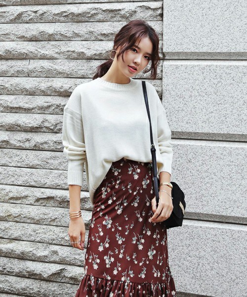 DHOLIC(ディーホリック)の「ドロップショルダーニットプルオーバー(ニット/セーター・レディース・アイボリー/カーキ/ダークパープル/ブラック・FREE)」の1枚目の写真