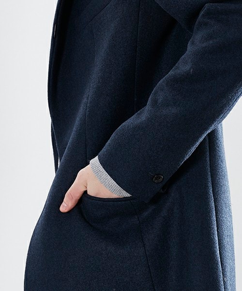 ATTACHMENT（アタッチメント）の「カシミア混平二重メルトンチェスター 