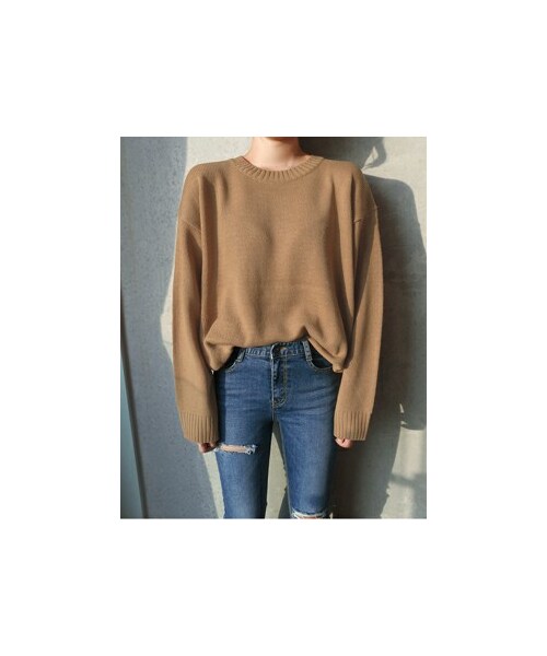 FLYMODEL(フライモデル)の「ベーシックラウンドネックドロップショルダーニット(P0000QME)(Tシャツ/カットソー・レディース・キャメル・FREE)」の1枚目の写真