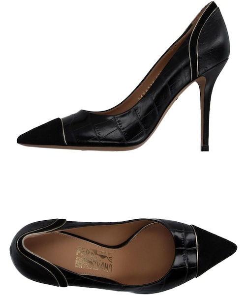 ポムキッツさま専用【美品】Ferragamoフェラガモ☆漆黒パンプス❗️ ポムキッツさま専用【美品】Ferragamoフェラガモ☆漆黒パンプス