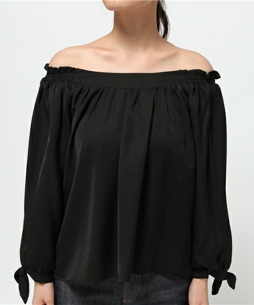 archives（アルシーヴ）の「袖口リボン長袖オフショルブラウス（シャツ/ブラウス・レディース・アイボリー/ブラック/ワイン・MEDIUM）」の7枚目の写真