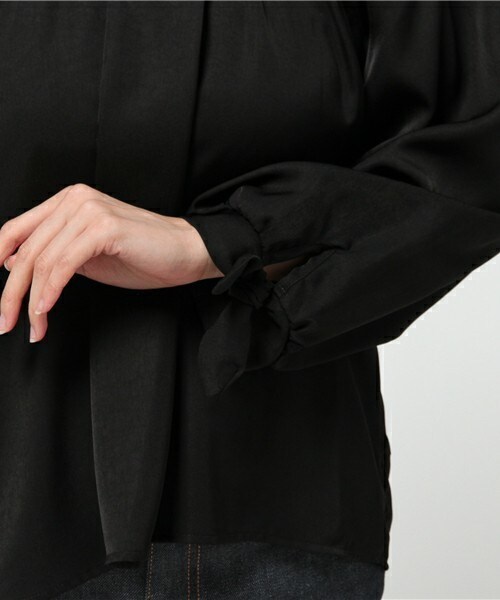 archives（アルシーヴ）の「袖口リボン長袖オフショルブラウス（シャツ/ブラウス・レディース・アイボリー/ブラック/ワイン・MEDIUM）」の8枚目の写真