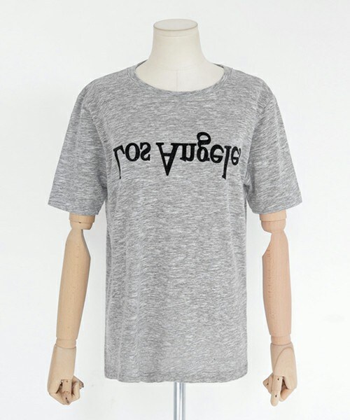 DHOLIC（ディーホリック）の「Los AngelesロゴTシャツ（Tシャツ/カットソー・レディース・アイボリー/グレー/ダークベージュ・FREE）」の2枚目の写真