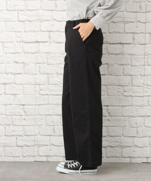 LEPSIM（レプシィム）の「コットンスタンダードワイドパンツ（パンツ・ブラック/ブルー・M/L）」の7枚目の写真