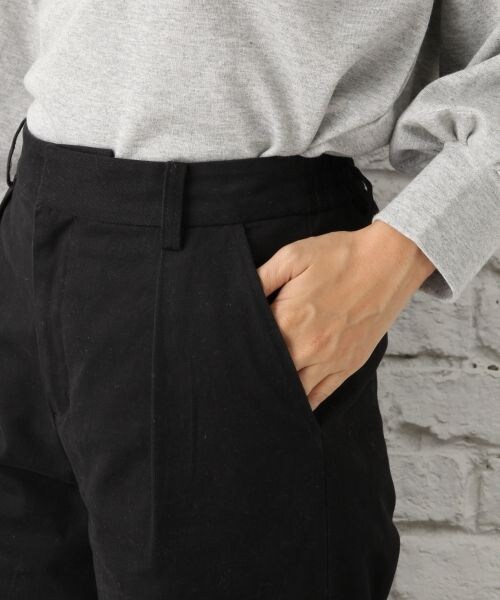 LEPSIM（レプシィム）の「コットンスタンダードワイドパンツ（パンツ・ブラック/ブルー・M/L）」の10枚目の写真