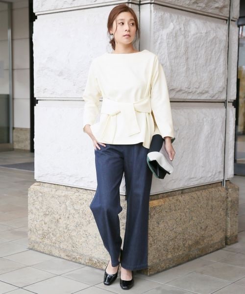 LEPSIM（レプシィム）の「コットンスタンダードワイドパンツ（パンツ・ブラック/ブルー・M/L）」の4枚目の写真