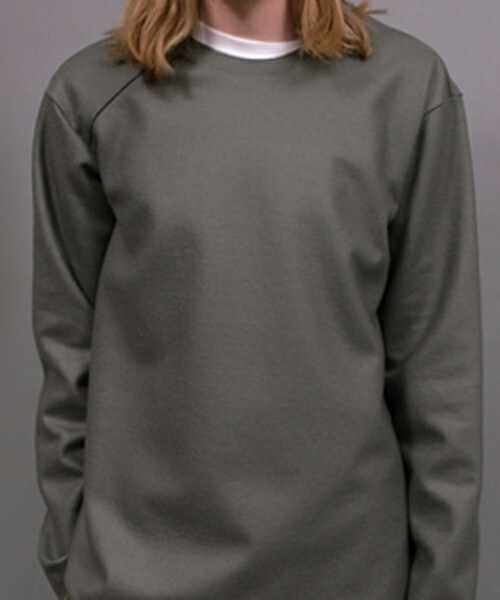 ato（アトウ）の「COMPRESSED SMOOTH CREW NECK（Tシャツ/カットソー・メンズ・ブラック/グレー/ベージュ・44/46/48）」の4枚目の写真