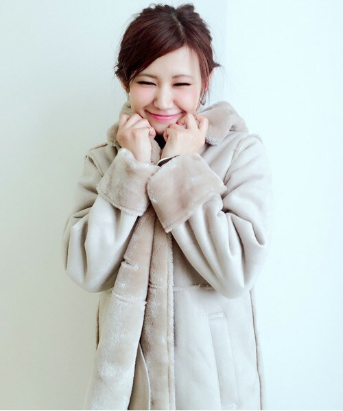 archives（アルシーヴ）の「【予約】ショートフードアウター（ムートンコート・レディース・アイボリー/グレー/キャメル・MEDIUM）」の9枚目の写真