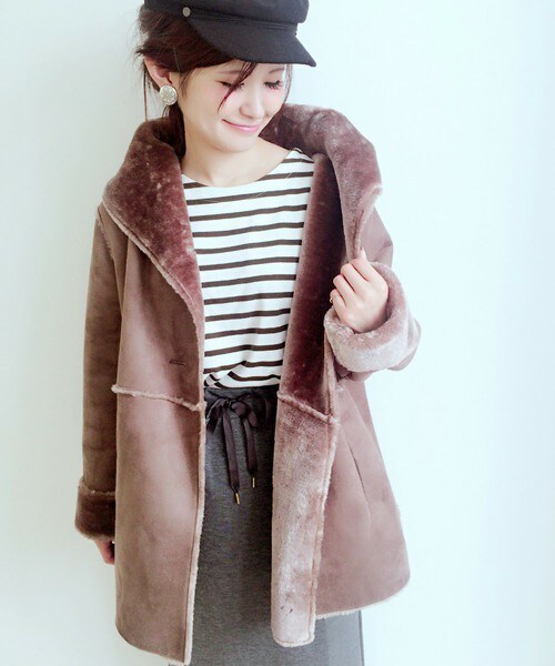 archives（アルシーヴ）の「【予約】ショートフードアウター（ムートンコート・レディース・アイボリー/グレー/キャメル・MEDIUM）」の3枚目の写真