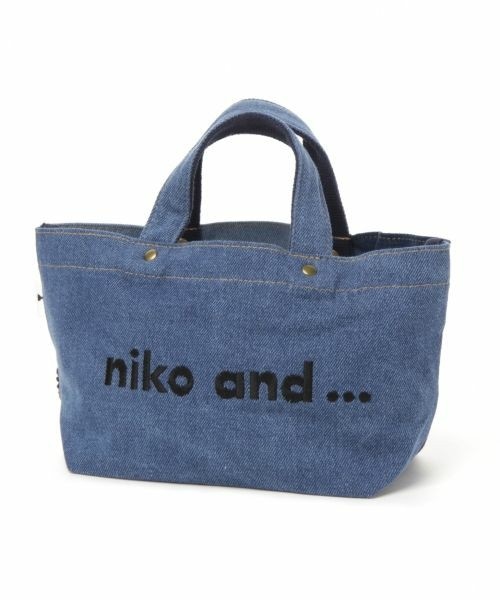 niko and（ニコアンド）の「オリジナル パッチワークロゴトートS