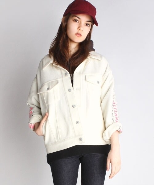 RNA(アールエヌエー)の「スペシャルルーズGジャン(ジャケット/アウター・レディース・ホワイト/ブラックネイビー・M)」の11枚目の写真