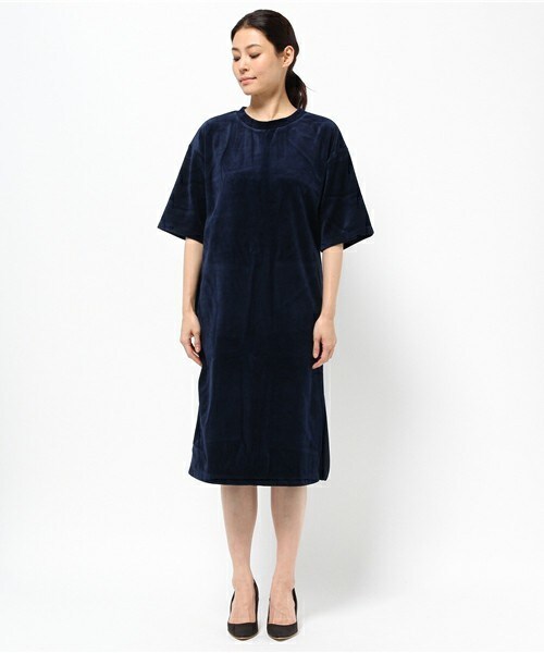 Bou Jeloud（ブージュルード）の「ハイネックベロアワンピース（ワンピース・レディース・ベージュ/グレー/ネイビー・38）」の10枚目の写真