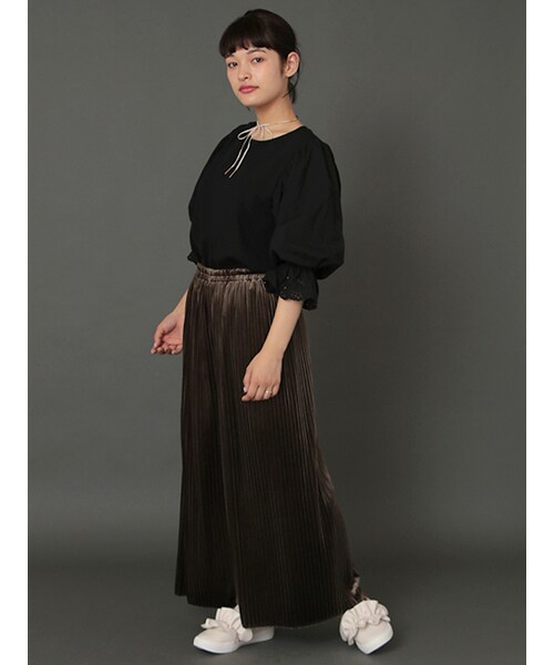 w closet(ダブルクローゼット)の「スワトー刺繍入りプルオーバー(トップス・レディース・カーキ/ブラウン/ブラック・FREE)」の10枚目の写真
